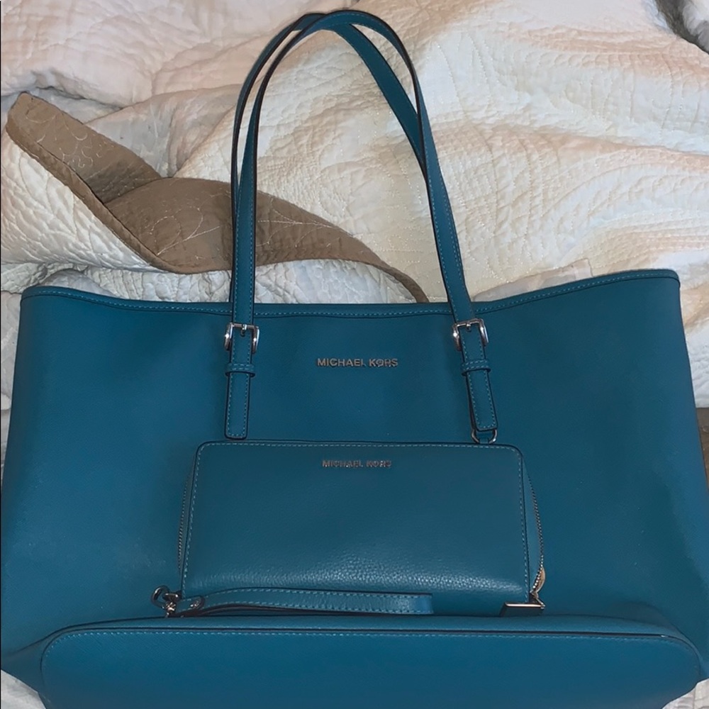 Michael Kors Teal Tote Saffiano Leather w Wallet